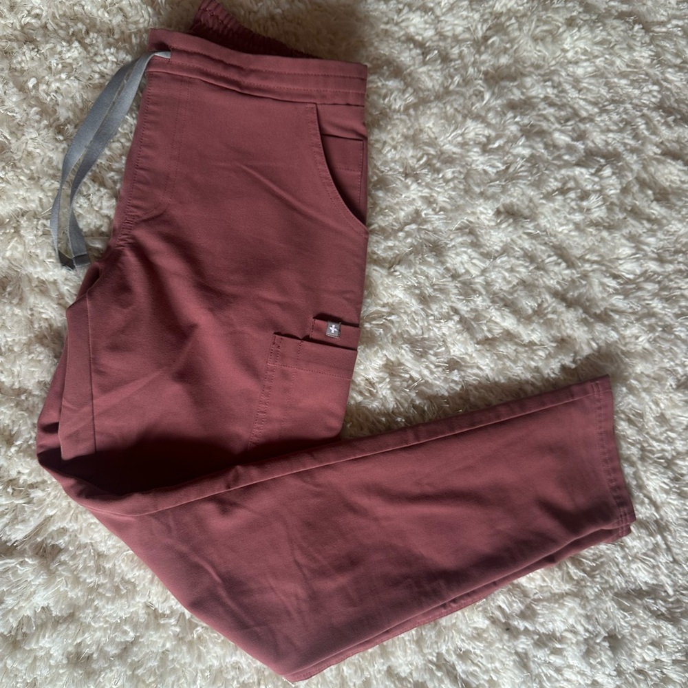 Figs Scrub Set in Mauve